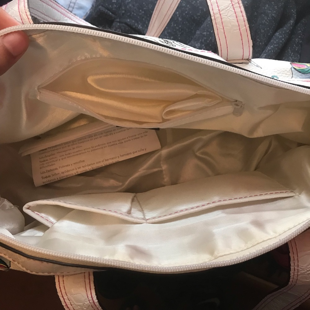 Handbag - Picture 4 of 4